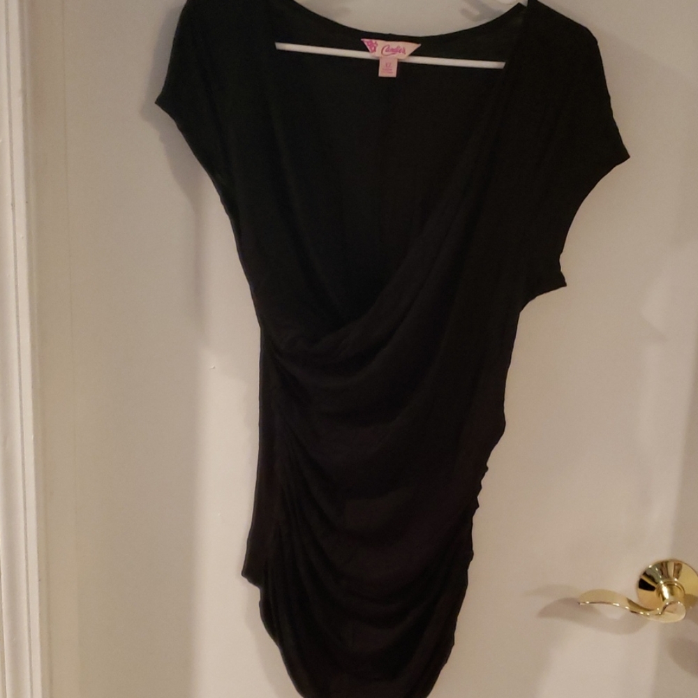 Black shirt